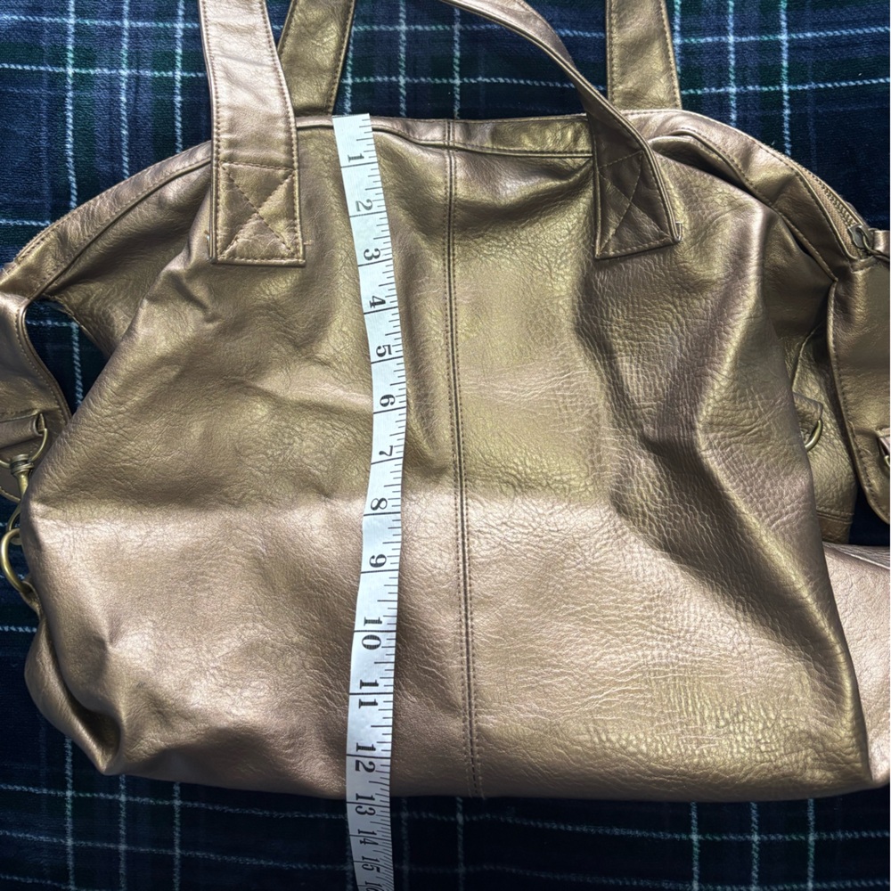 Y2k Billabong gold\bronze leather duffle bag purse w/anchor patterned interior - Picture 5 of 8